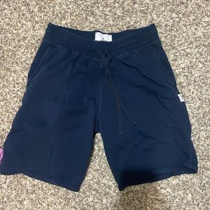Men’s Medium Reigning Champ shorts